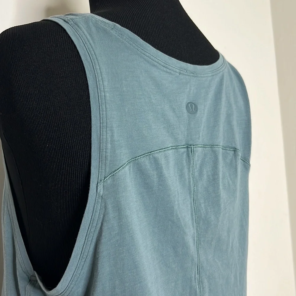 LULULEMON Hi-Low Teal Tank Yoga Top M